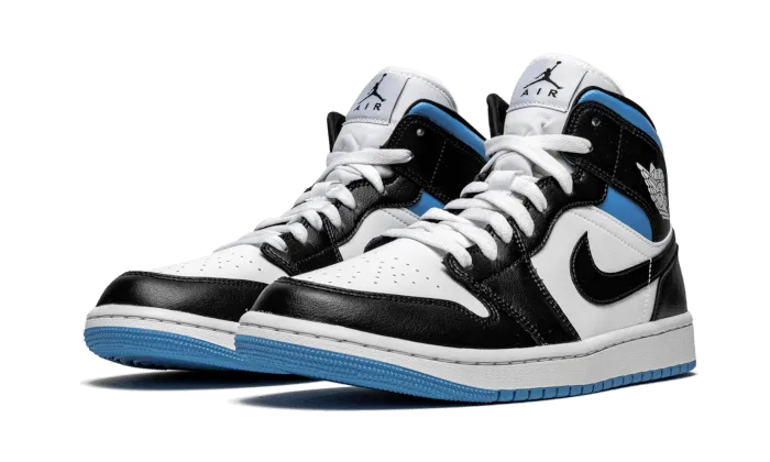 Air Jordan 1 Mid University Black White Relax Step