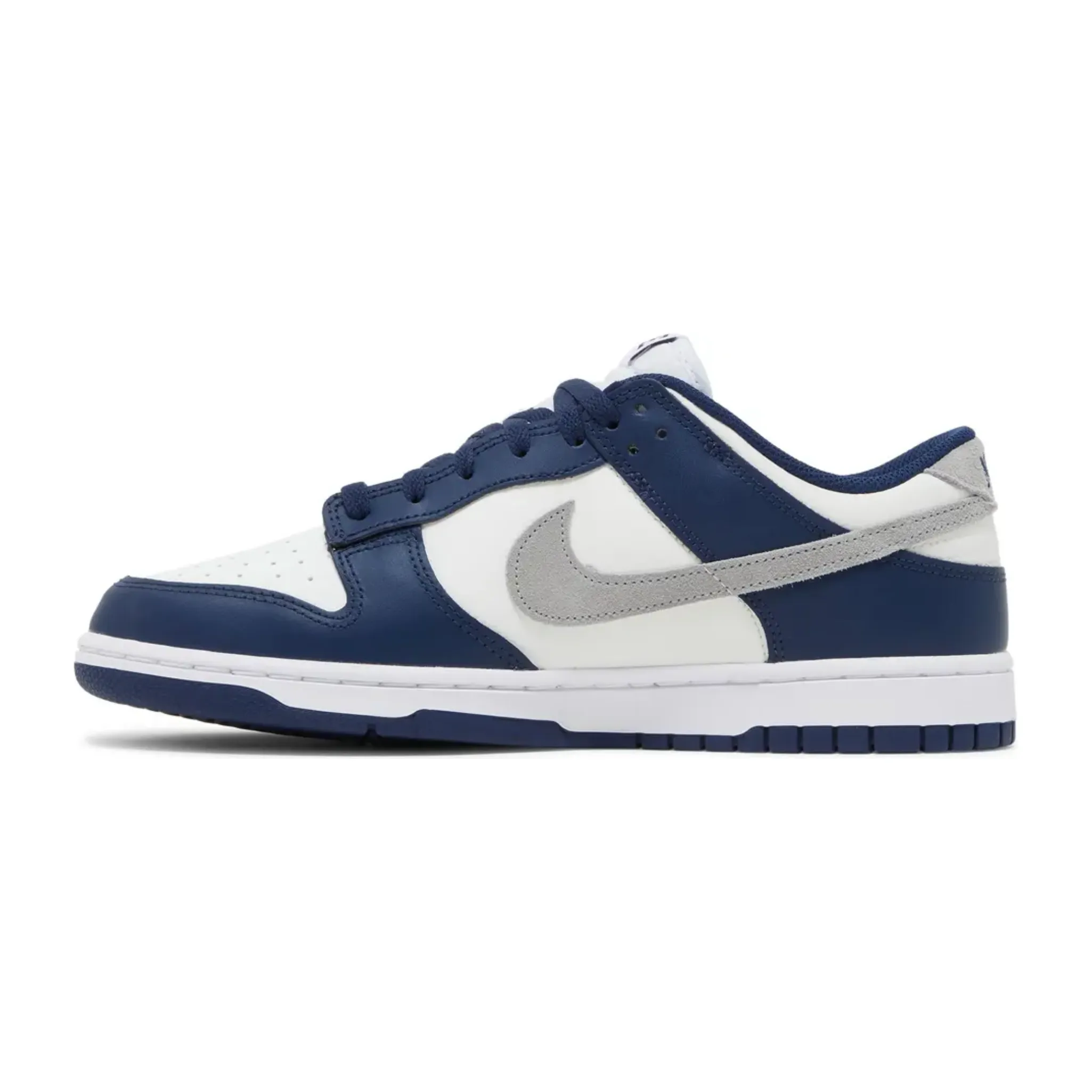 Nike Dunk Low Summit White Midnight Navy Bacterial Resistant Lining