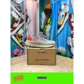 Yeezy 350 Tail Light UK 9.5 Tide Path Ridge Path