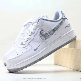 Smooth Step Nike Air force 1 Custom x Dior