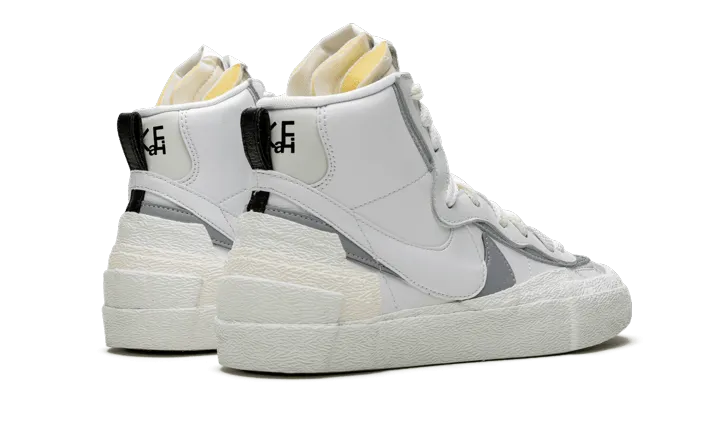 senior shoe charm exclusive - running Blazer Mid Sacai White Grey