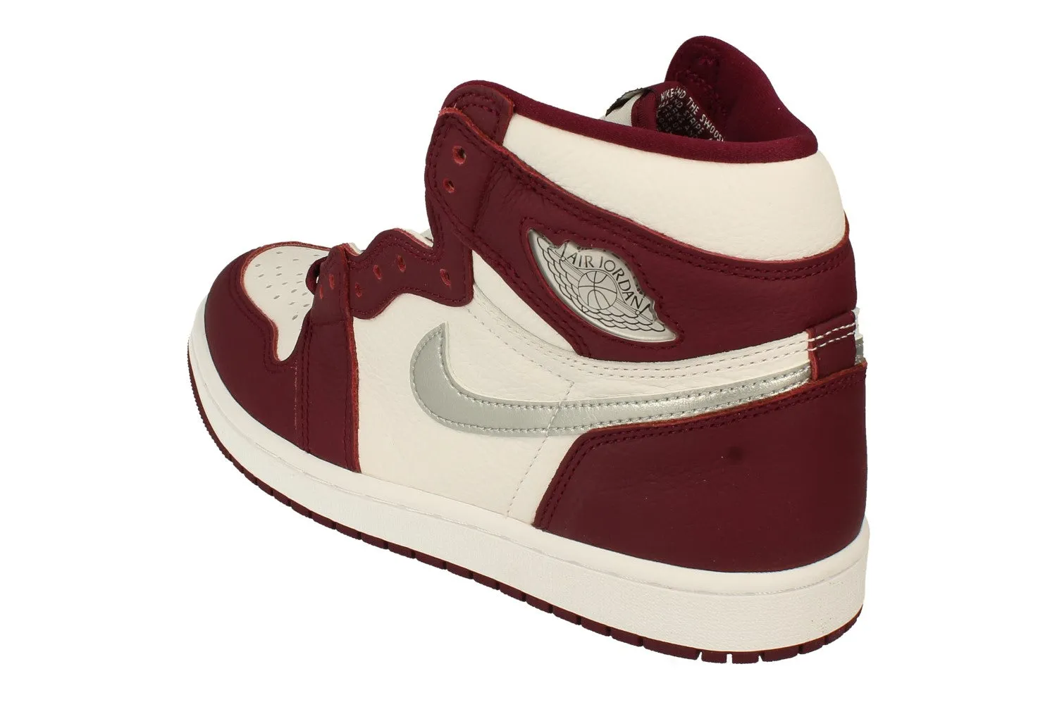 Nike Air Jordan 1 Retro High Og Mens Basketball Trainers 555088 611 running during the day shoes
