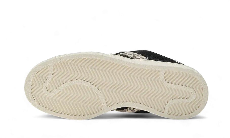 Timeless Fit Holiday Ready Campus 00s Black Leopard