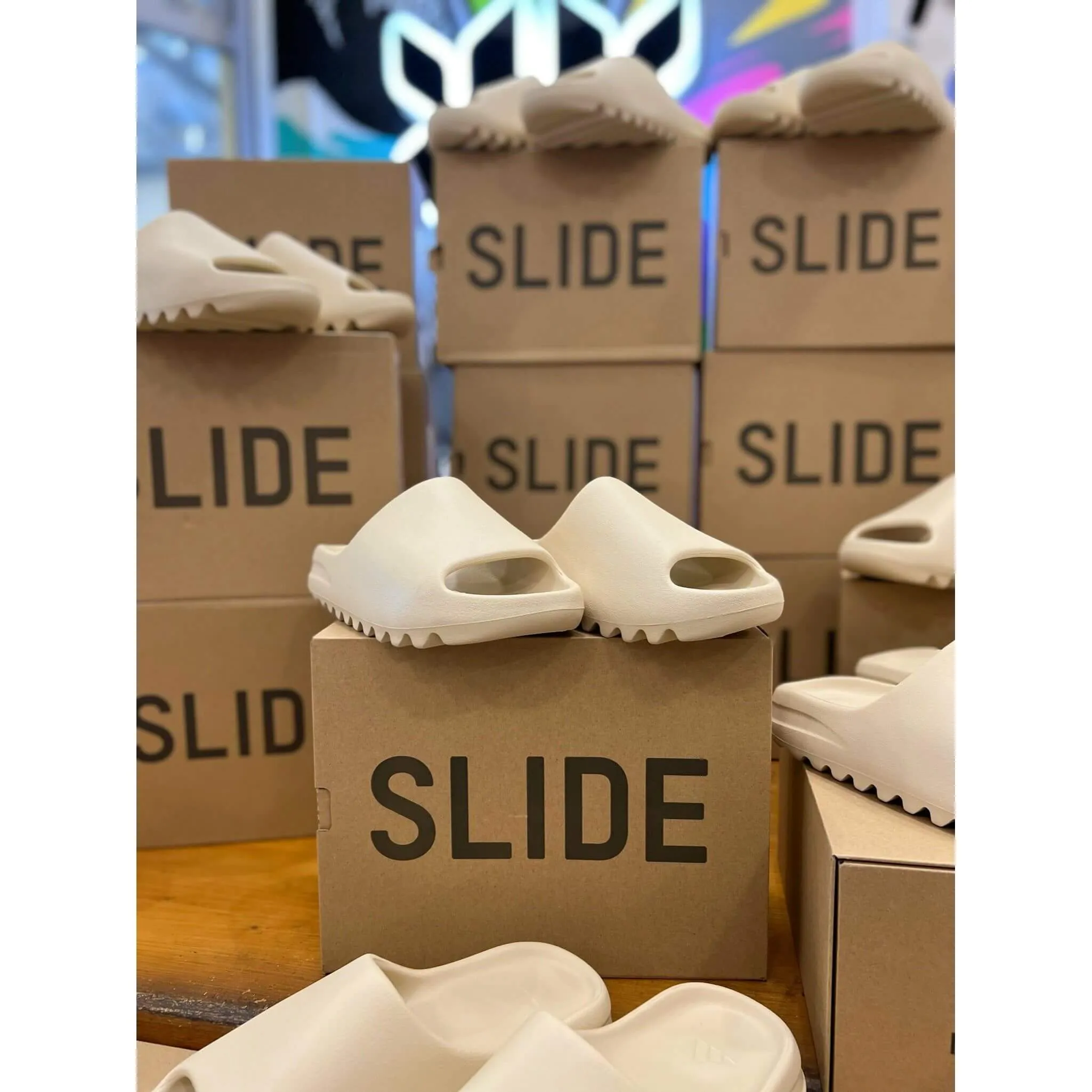 Outdoor Vibe Adidas Yeezy Slide Bone 2022