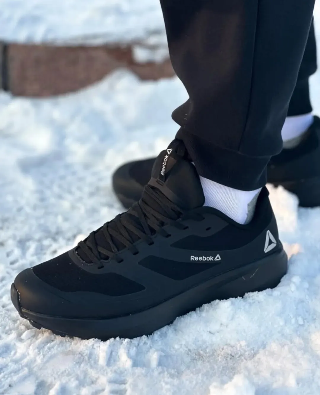 Reebok Core Tex Running Black Impact Diffusing Structure