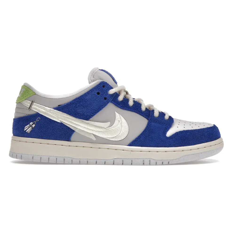 Waffle Traction Outsole Sports Culture Nike SB Dunk Low Pro Fly Streetwear Gardenia