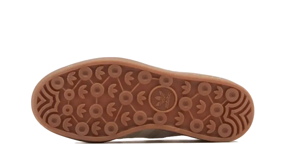 Peace Path Gazelle Bold Wonder White Clear Sky