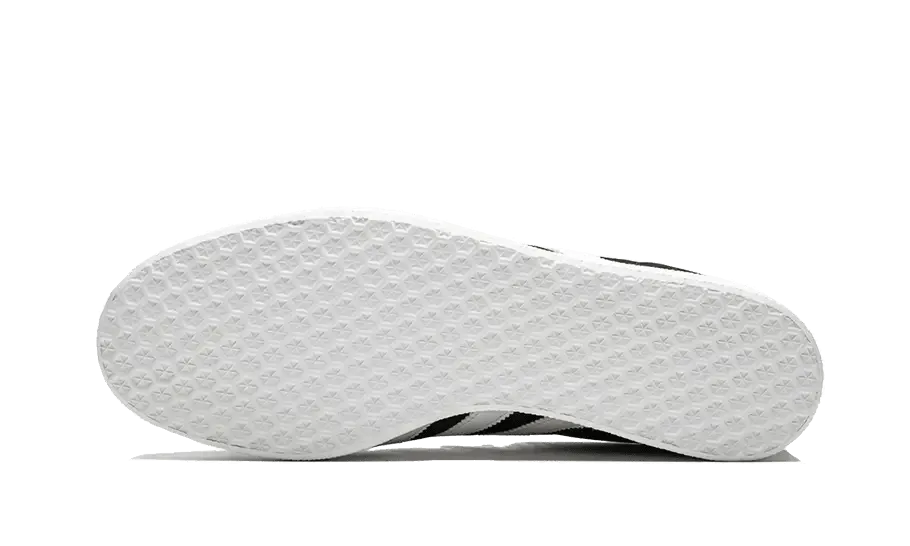 Gazelle Core Black Cloud White Gold Toe Protection simple design