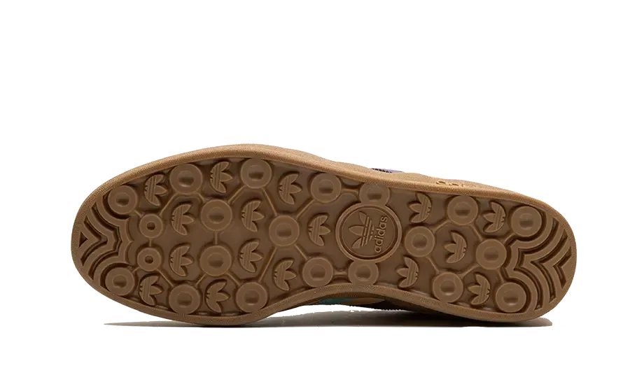 Gazelle Indoor Glow Orange Shadow Violet Chic Minimalist Design Fund Glow