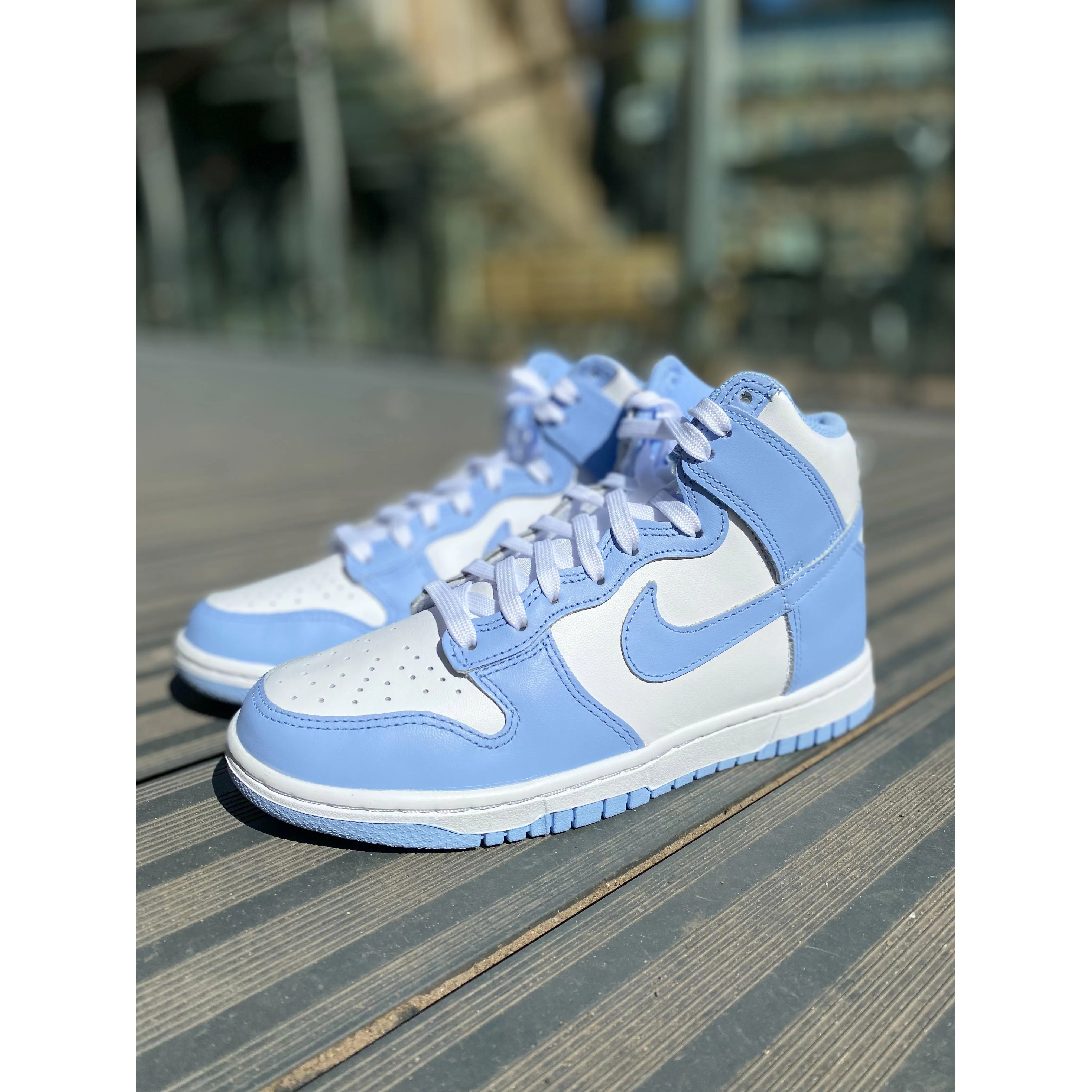 Nike Dunk High Aluminum (W) City Stroll Minimal Look