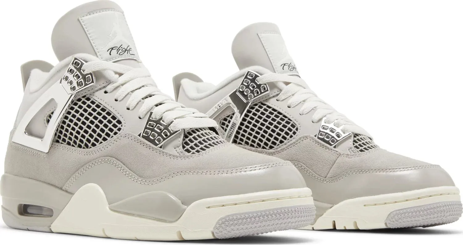 Easy Clean Air Jordan 4 Retro Frozen Moments