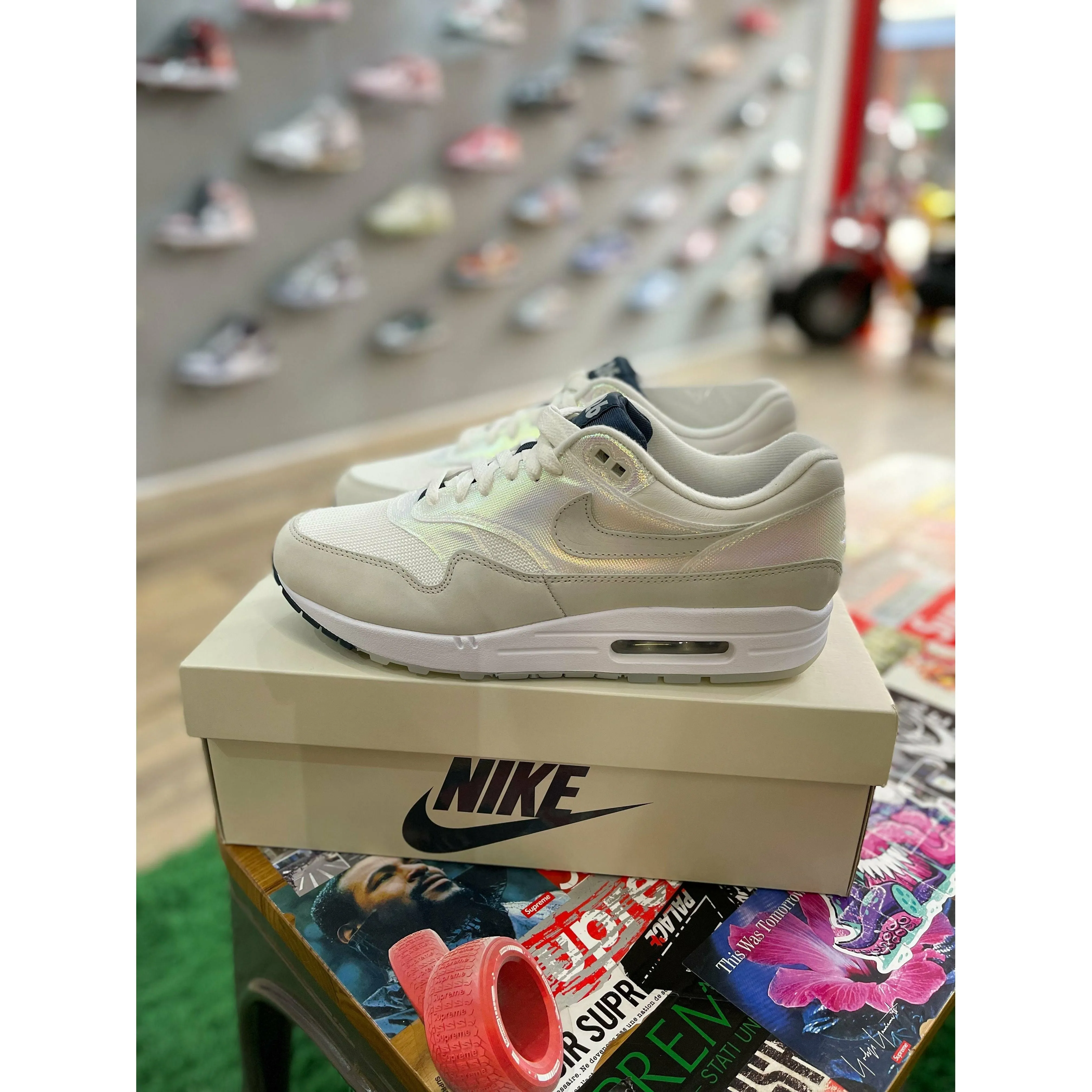 Compression Molding Construction Nike Air Max 1 AMD La Ville Lumi???re (W)