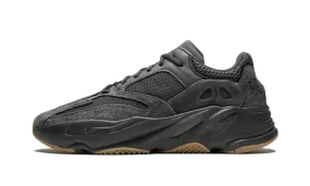 Yeezy 700 Utility Black hypoallergenic