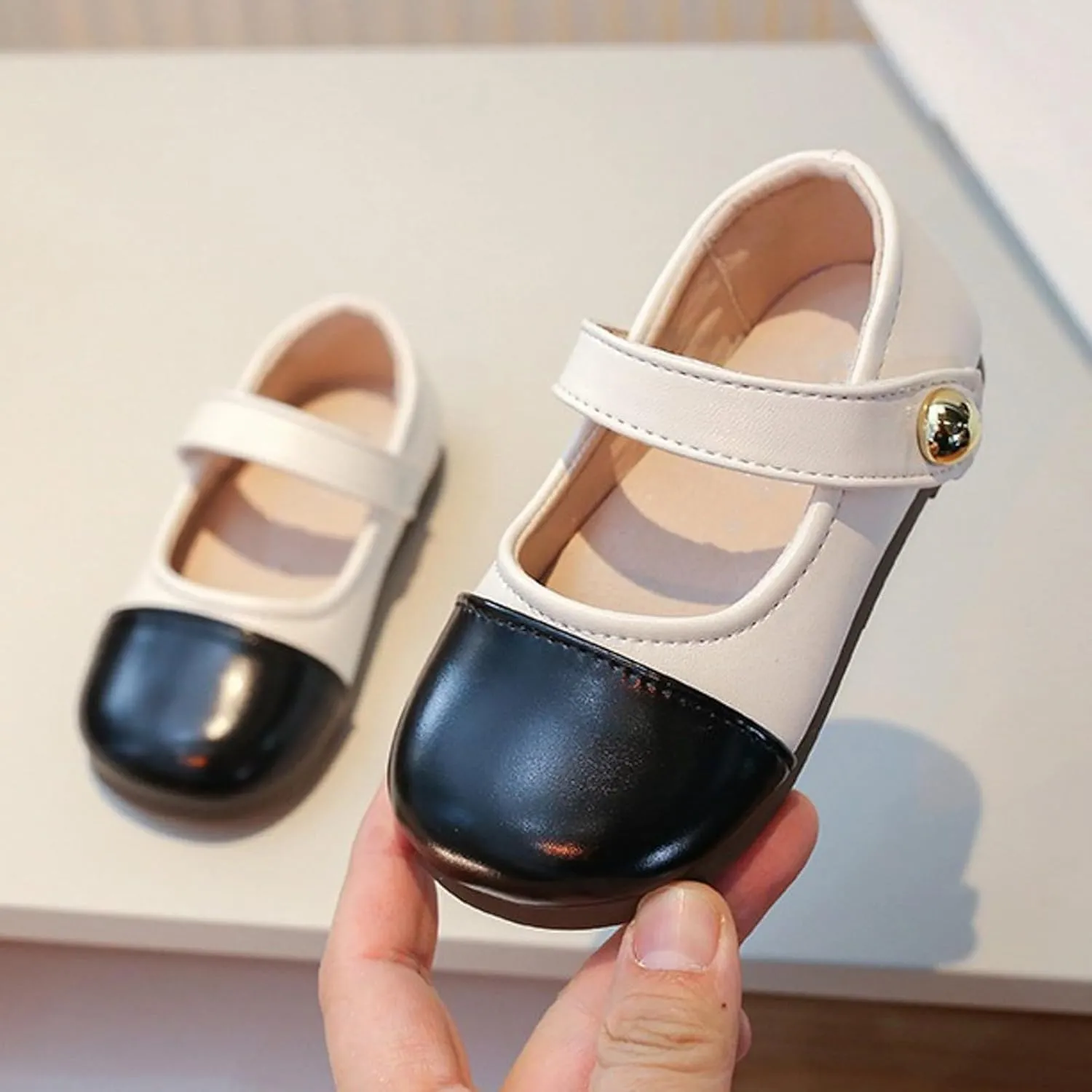 IWIHMIV Girls Leather Ballet Shoes Flat Non Slip Soft Mary Jane Walking Party Comfortable Non Slip Dress Shoes