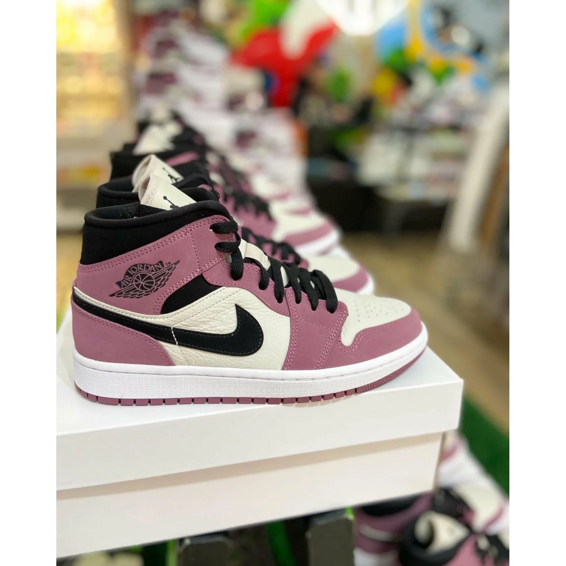 Jordan 1 Mid SE Light Mulberry (W) flexible sole shoes