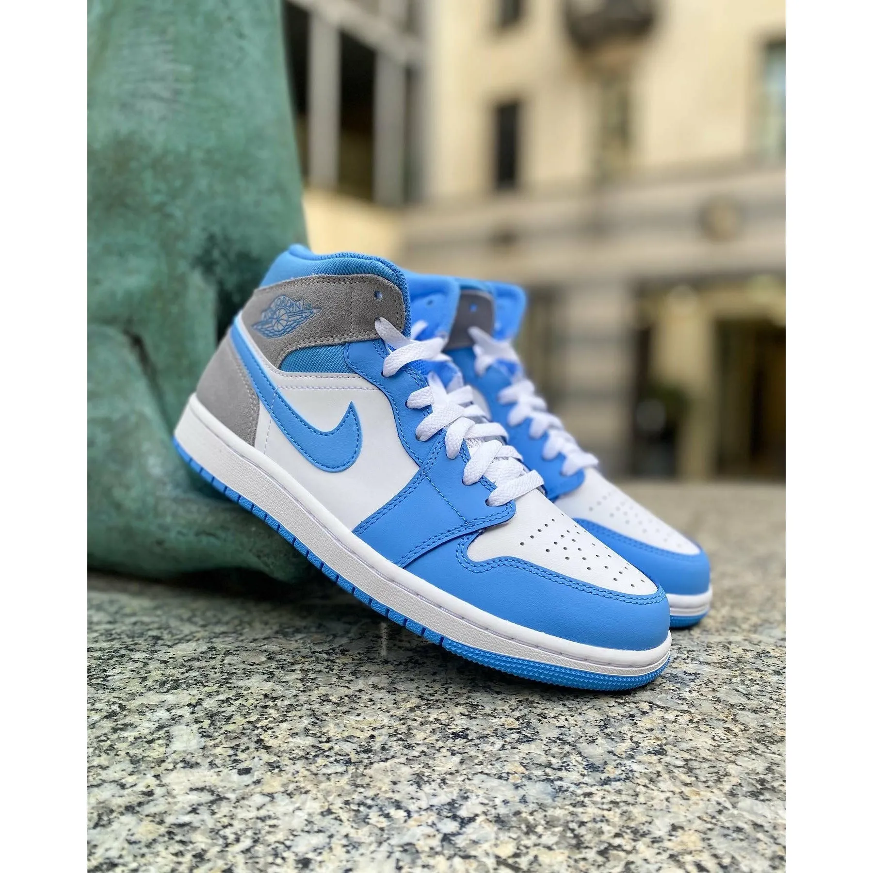 Jordan 1 Mid University Blue Grey suitable for sports events running for weight loss shoes
