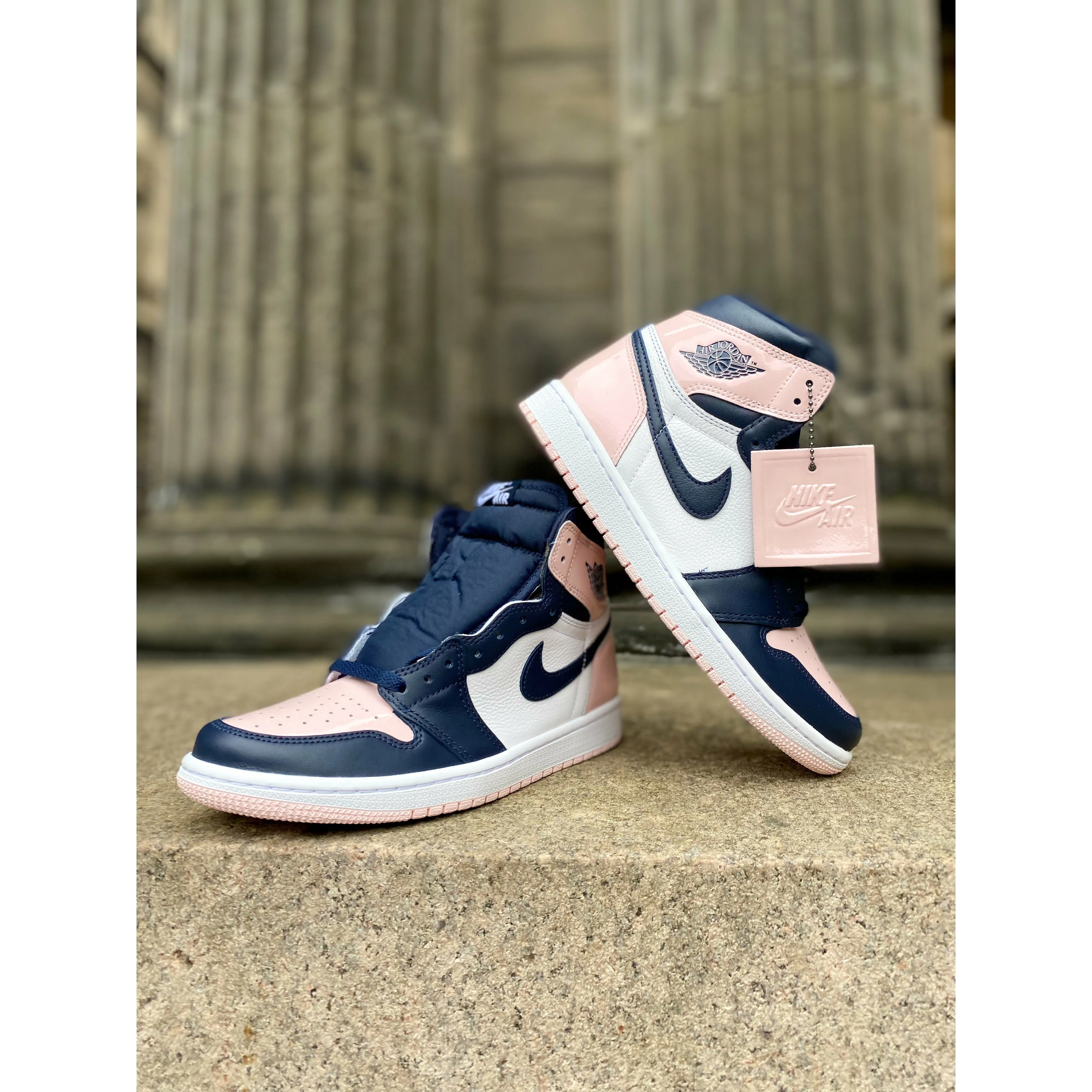 Jordan 1 Retro High OG Atmosphere (W) football shoes long - distance running option