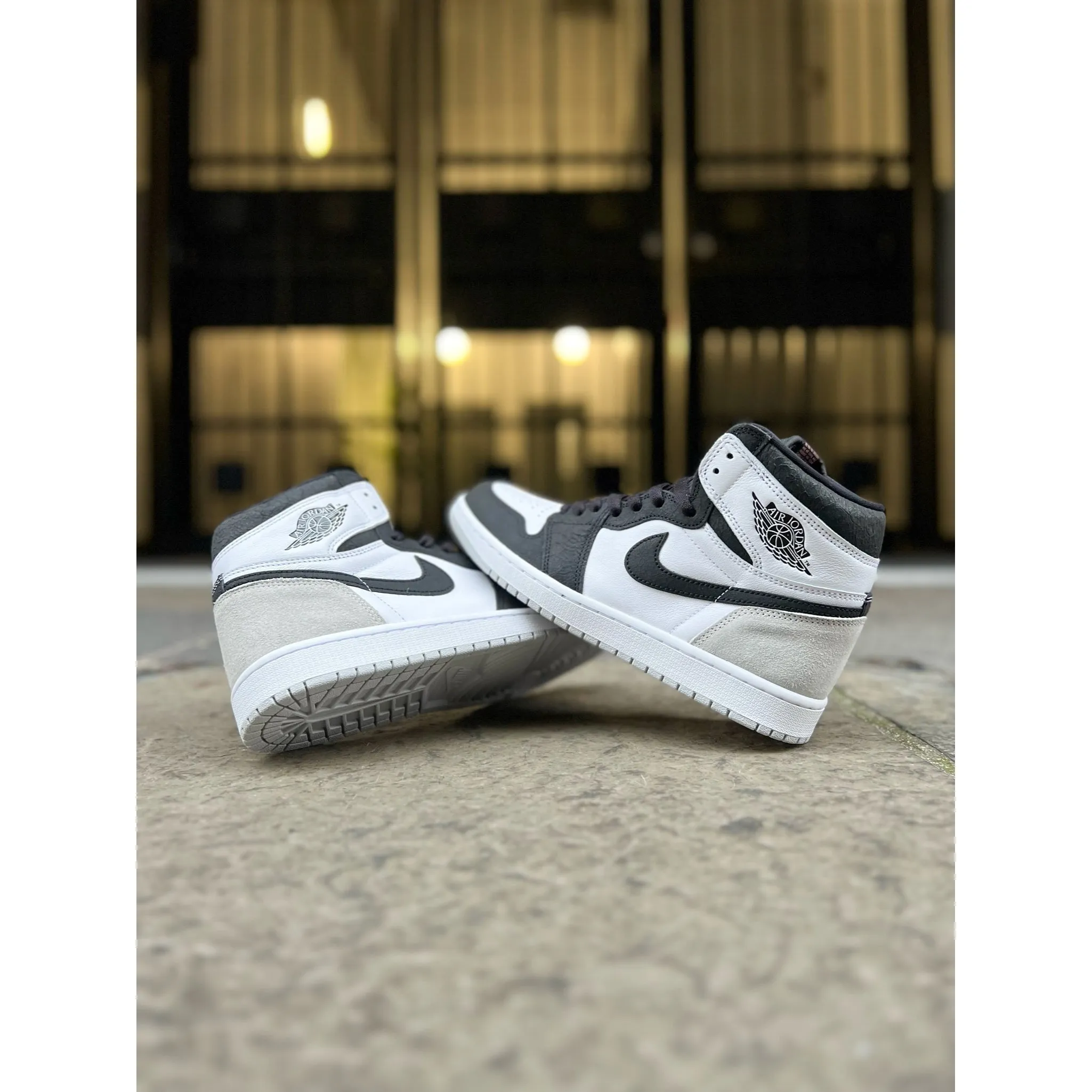 running for mental clarity climate - specific shoes Jordan 1 Retro High OG Stage Haze