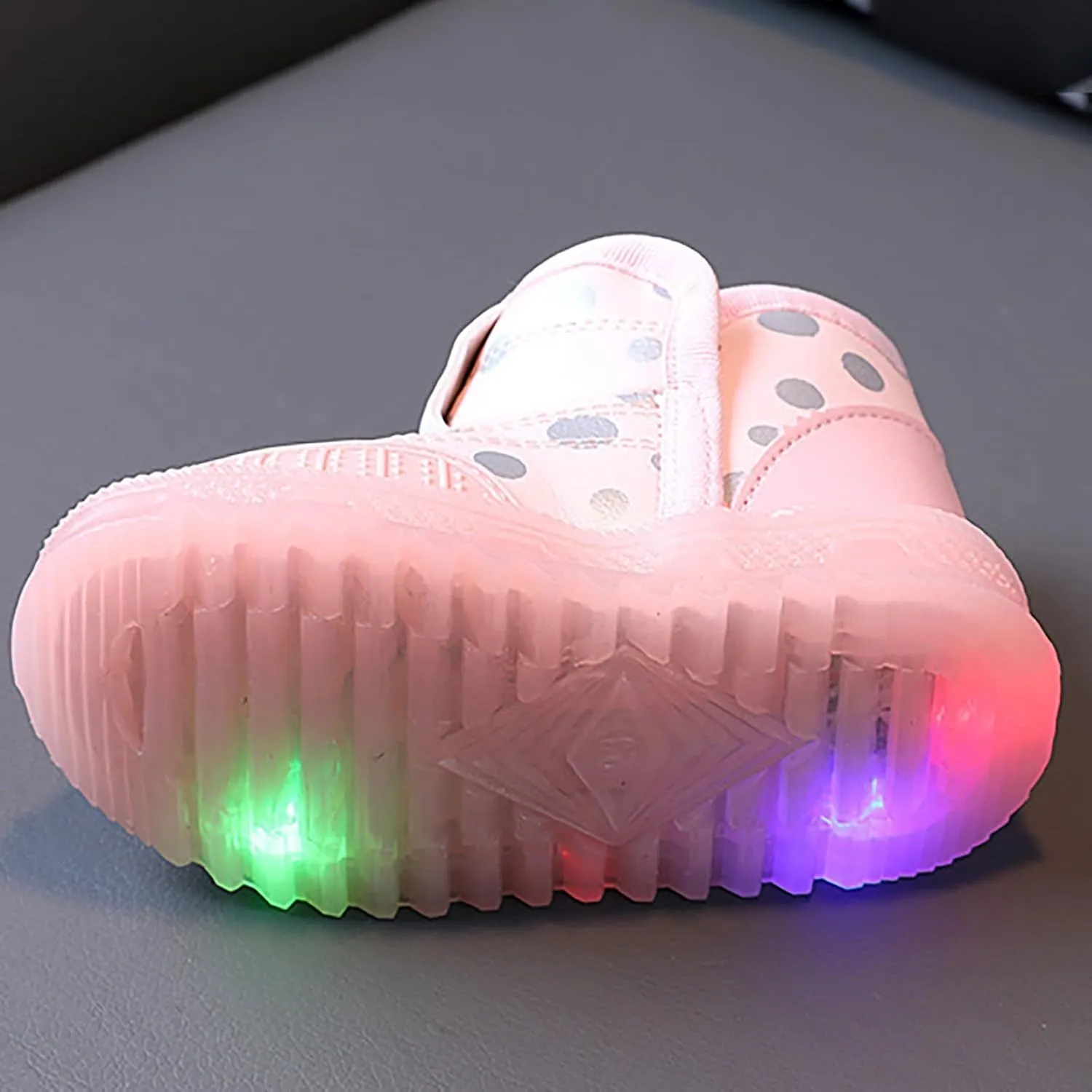 Kids LED Light Up Shoes Baby Girls Boys Breathable Flashing Slip-On Sneakers Shiny Luminous Trainers for Toddler Gifts