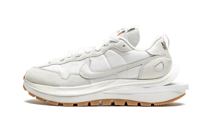 Vaporwaffle Sacai Sail Gum running on a treadmill at home shoes