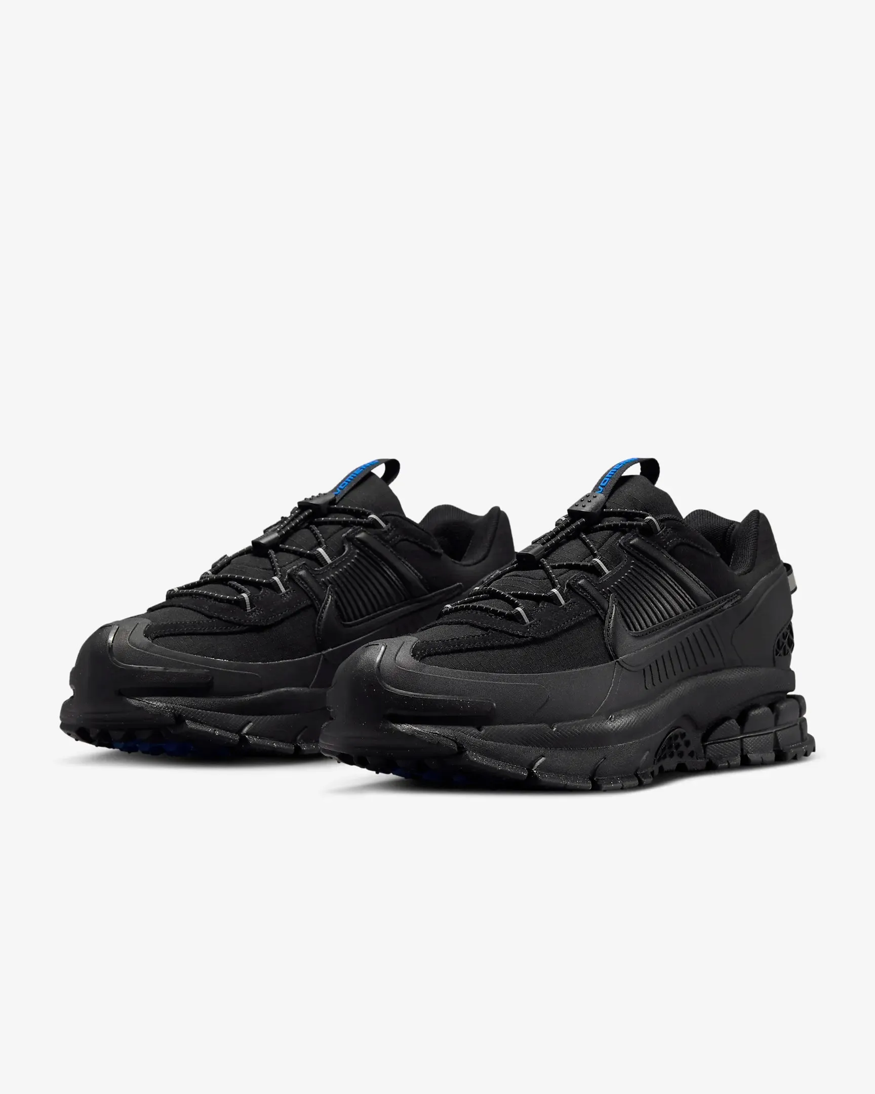 Nike Zoom Vomero Roam Black/White Knit Upper Material