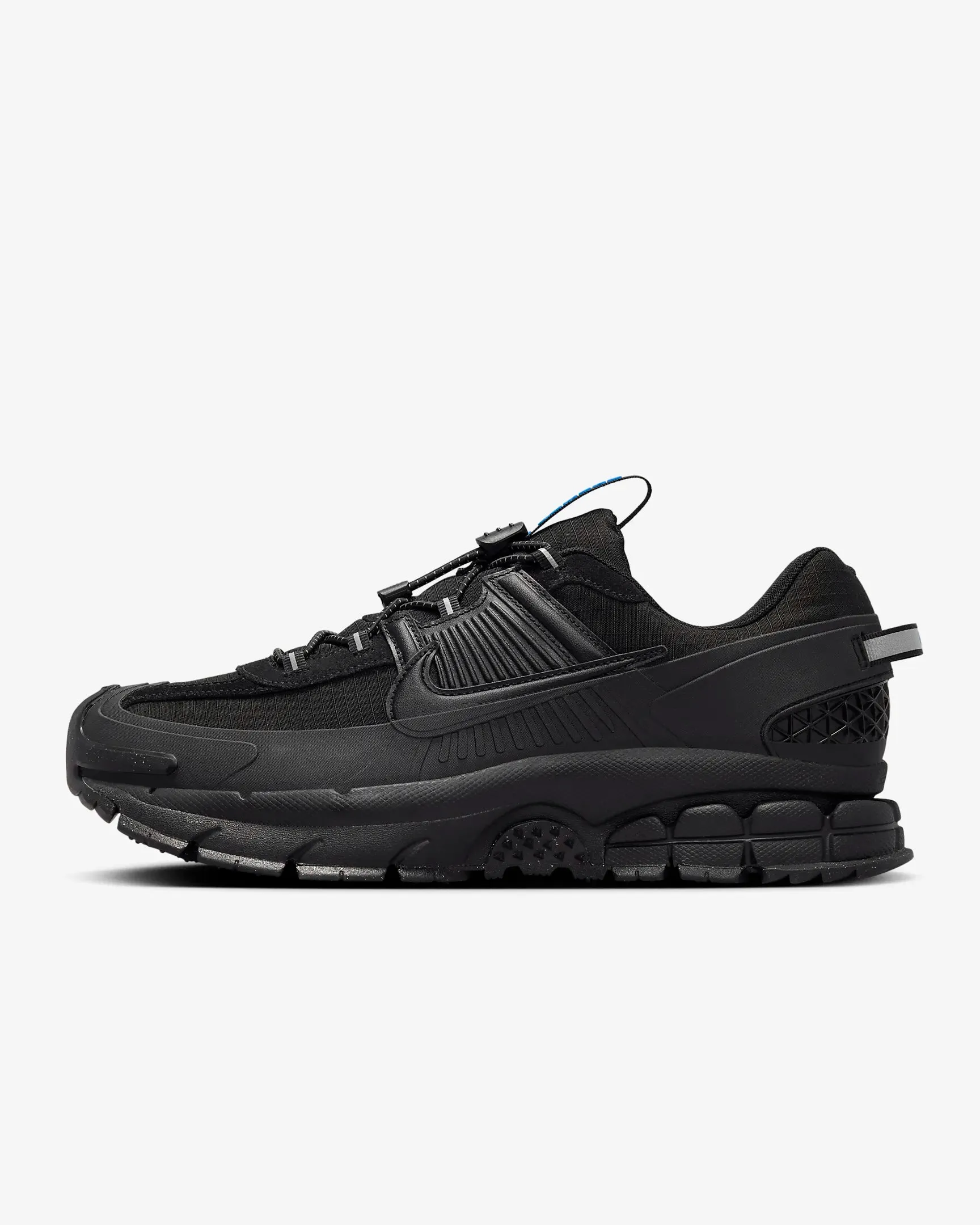 Nike Zoom Vomero Roam Black/White Chic Flair Supportive shock absorption