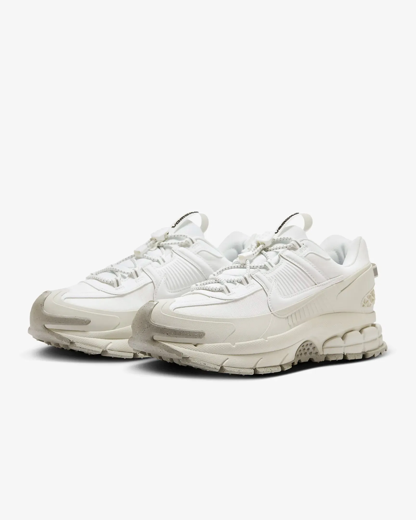 Foot Fit Nike Zoom Vomero Roam White