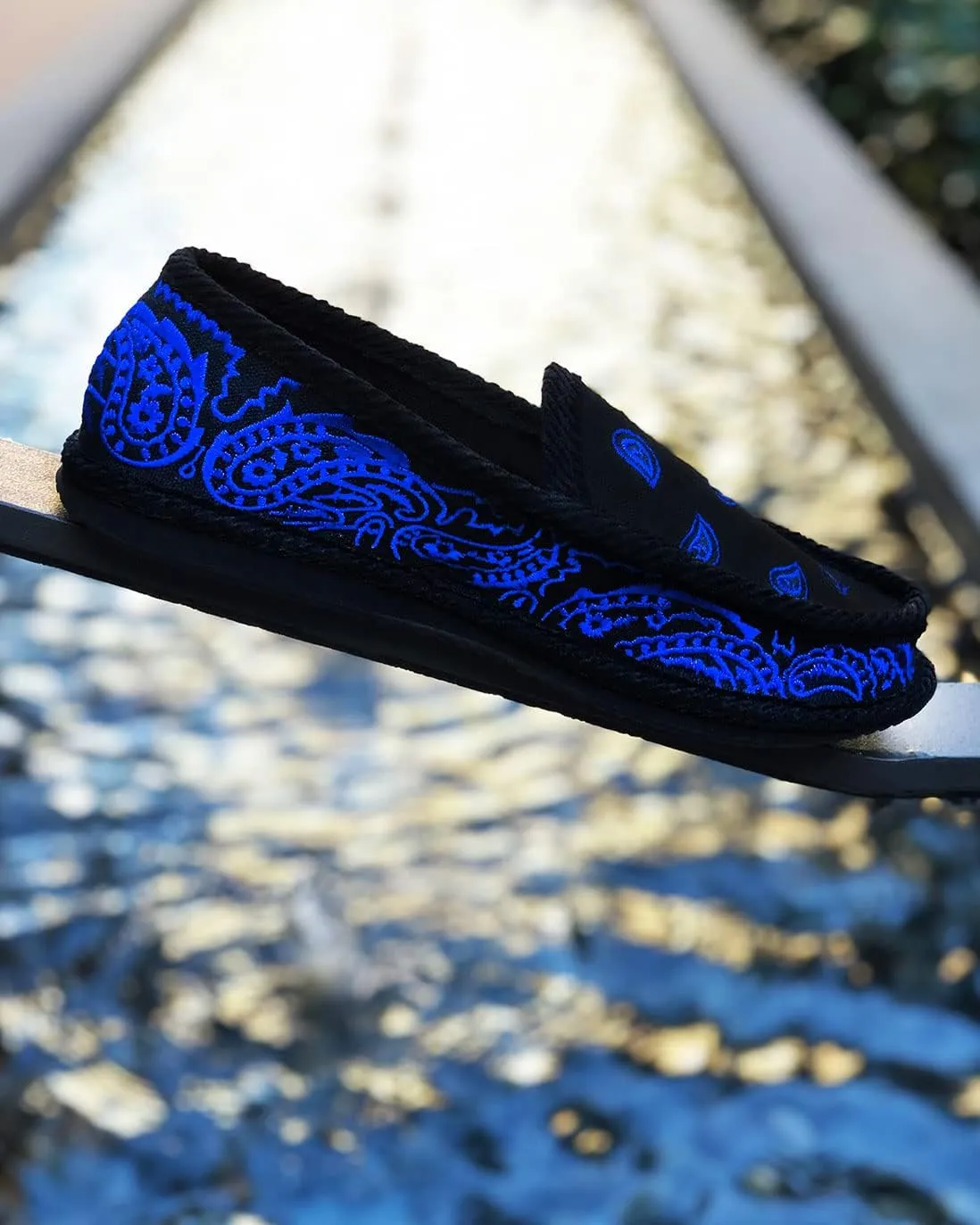 Men KS-002E Black/Royal Embroidered Bandana Paisley Slip-On | Cozy, Colorful House Shoe Slippers | Ultra Cushion for Indoor and Outdoor