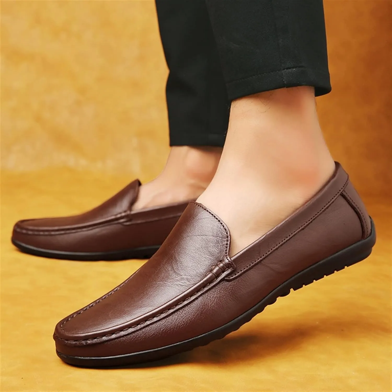Mens Loafers Shoe Breathable Lightweight Driving Loafers Leather Slip Resistant Comfortable Lightweight Outdoor Slip-on