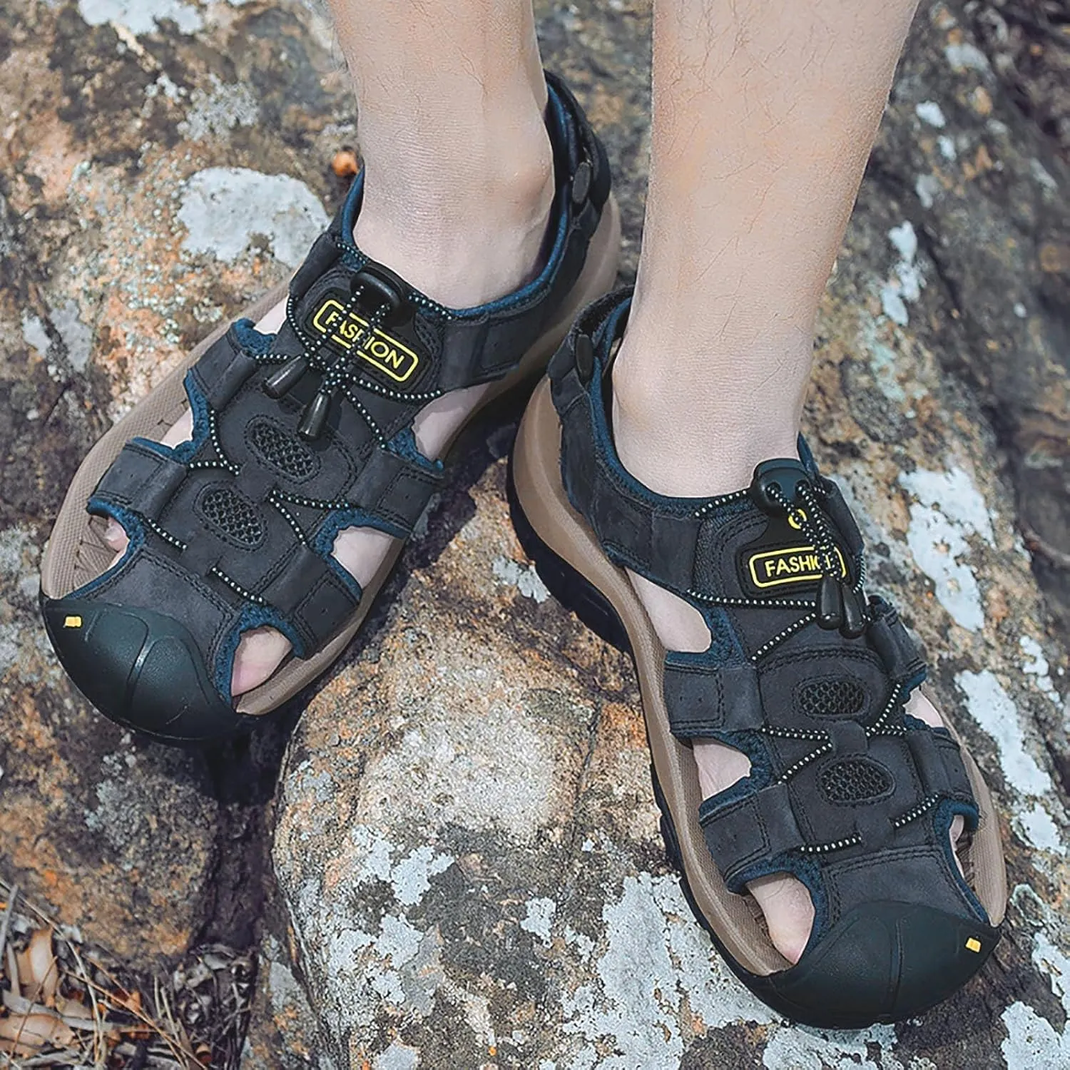 Men's Shoes Winter Boots Outdoor Summer Walking Beach Hiking Fishing Barefoot Leather Sandals for Men Camp