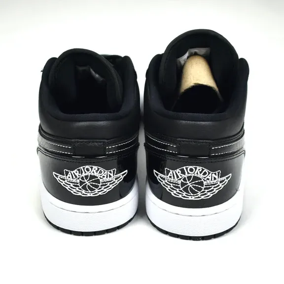 Adaptive Lacing Reinforced Heel Guard Nike AIR JORDAN 1 LOW SE "ALL-STAR CARBON FIBER" 2021