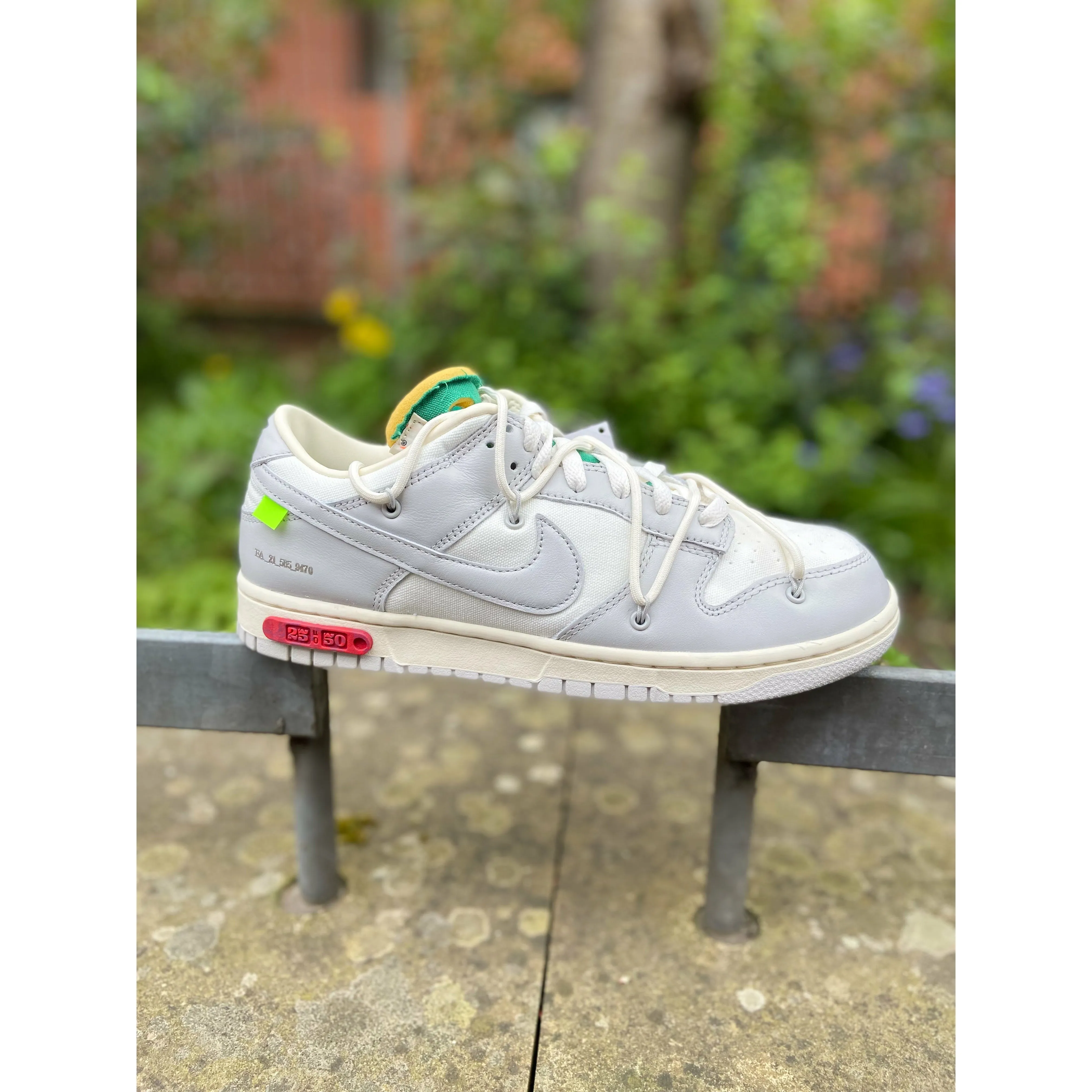 product - differentiation Nike Dunk Low Off-White Lot 25