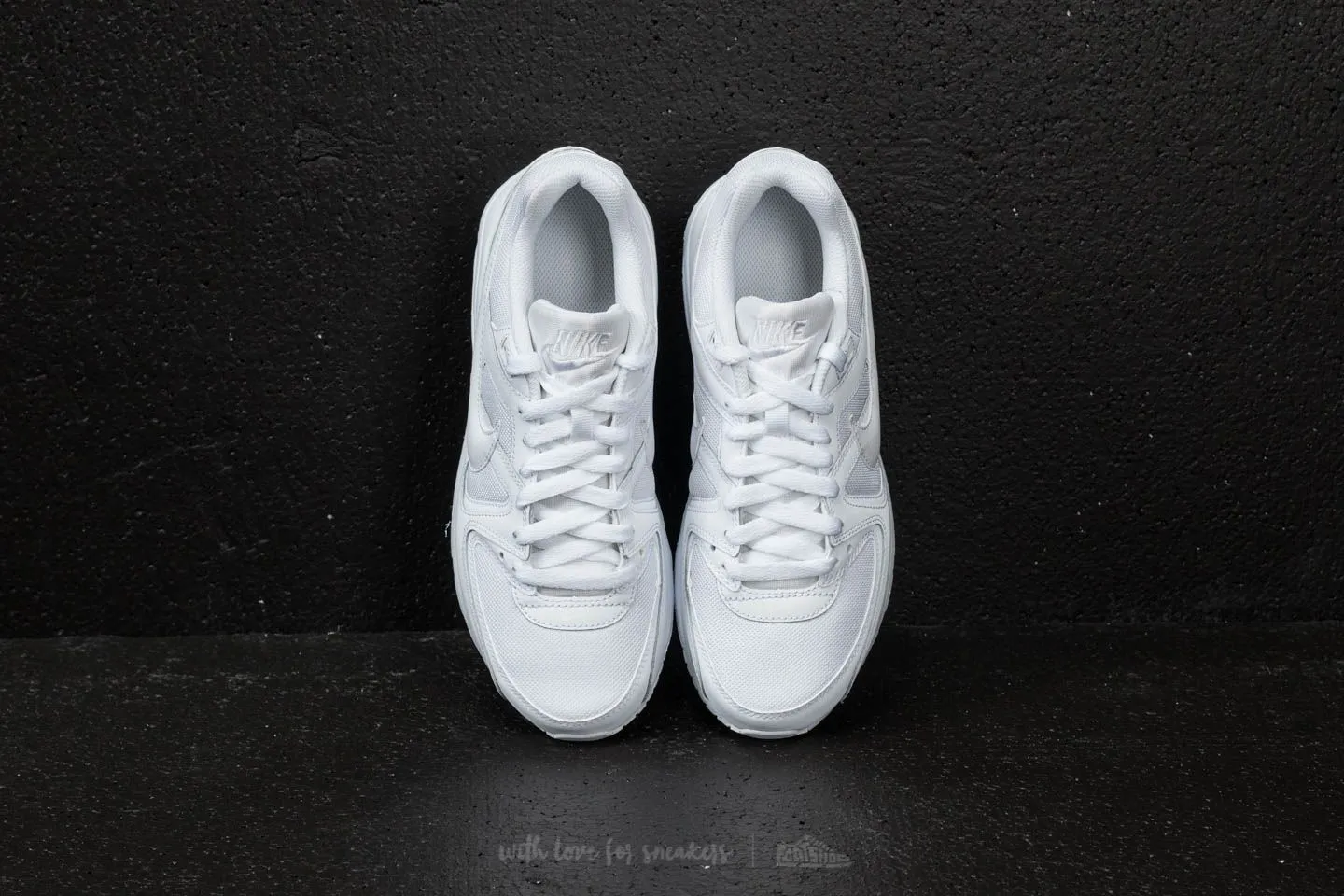 Ventilation system Nike AIR MAX COMMAND FLEX (GS)