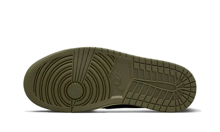 Air Jordan 1 Retro Low OG SP Travis Scott Olive Outdoor Use Walking Focus