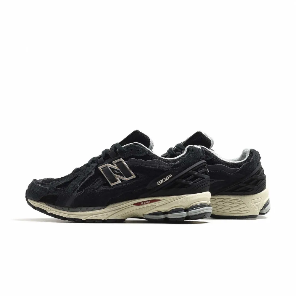 New Balance 1906R Protection Pack Black. Run Style