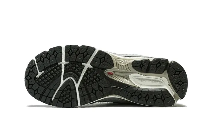 Long distance New Balance 2002R Protection Pack Grey