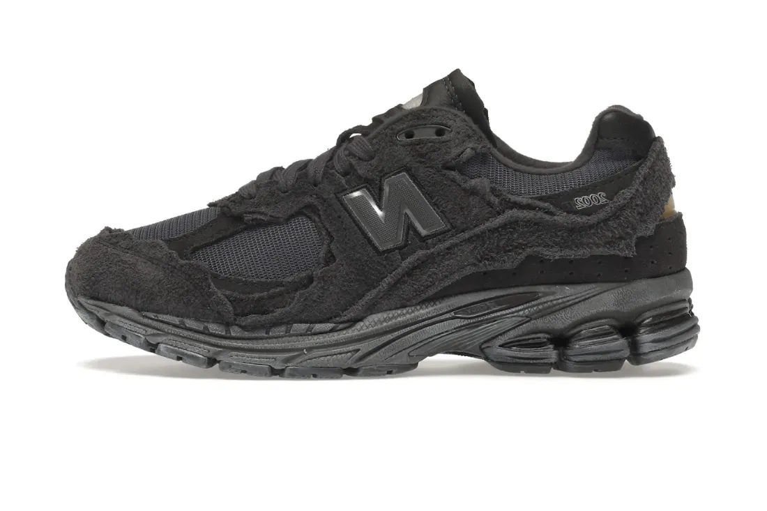 Sturdy Build Long Walks New Balance 2002R Protection Pack Phantom