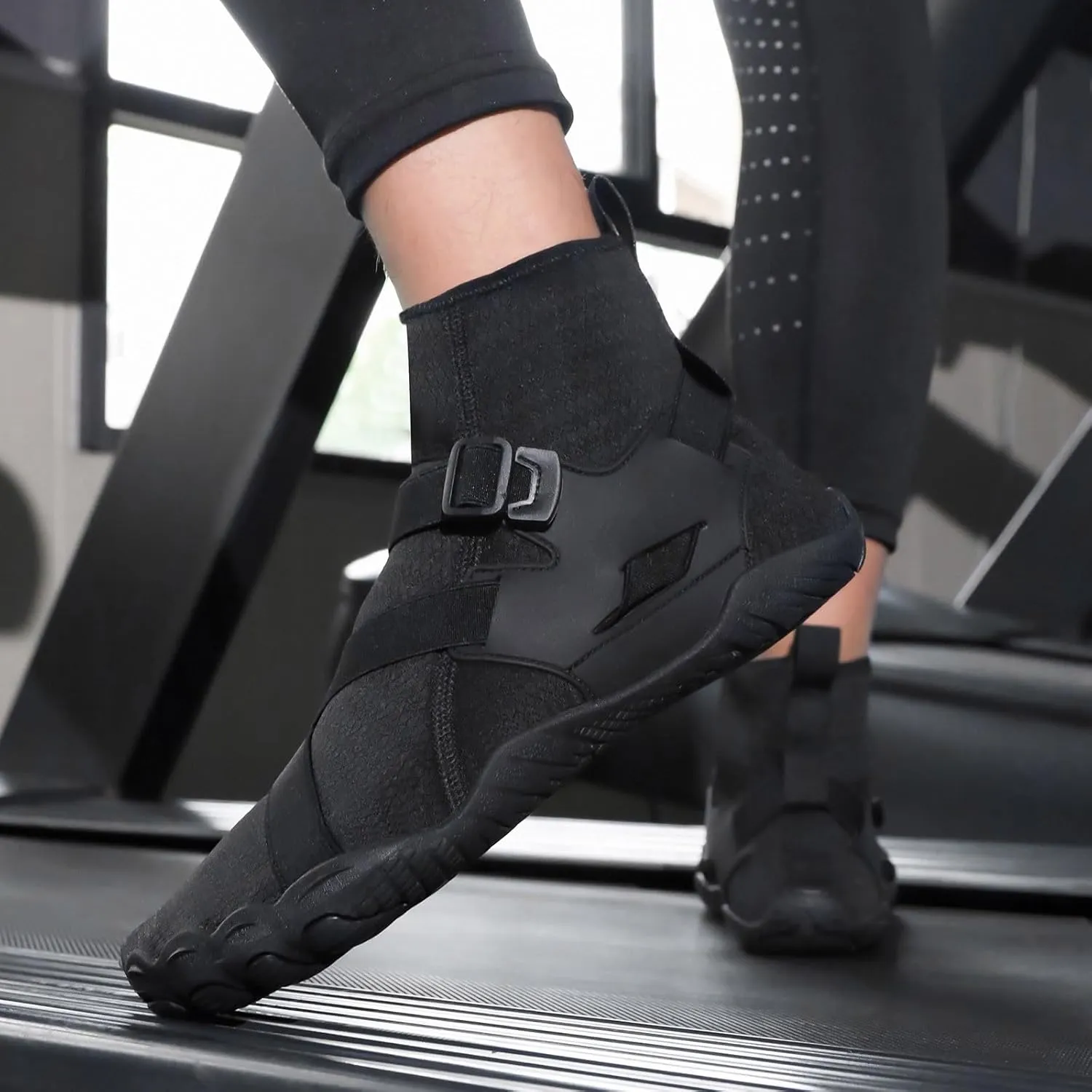 New Men's and Women's High Top River Tracing Shoes for Cycling Fitness Yoga Beach Walking Surfing Women Sandals Size 6