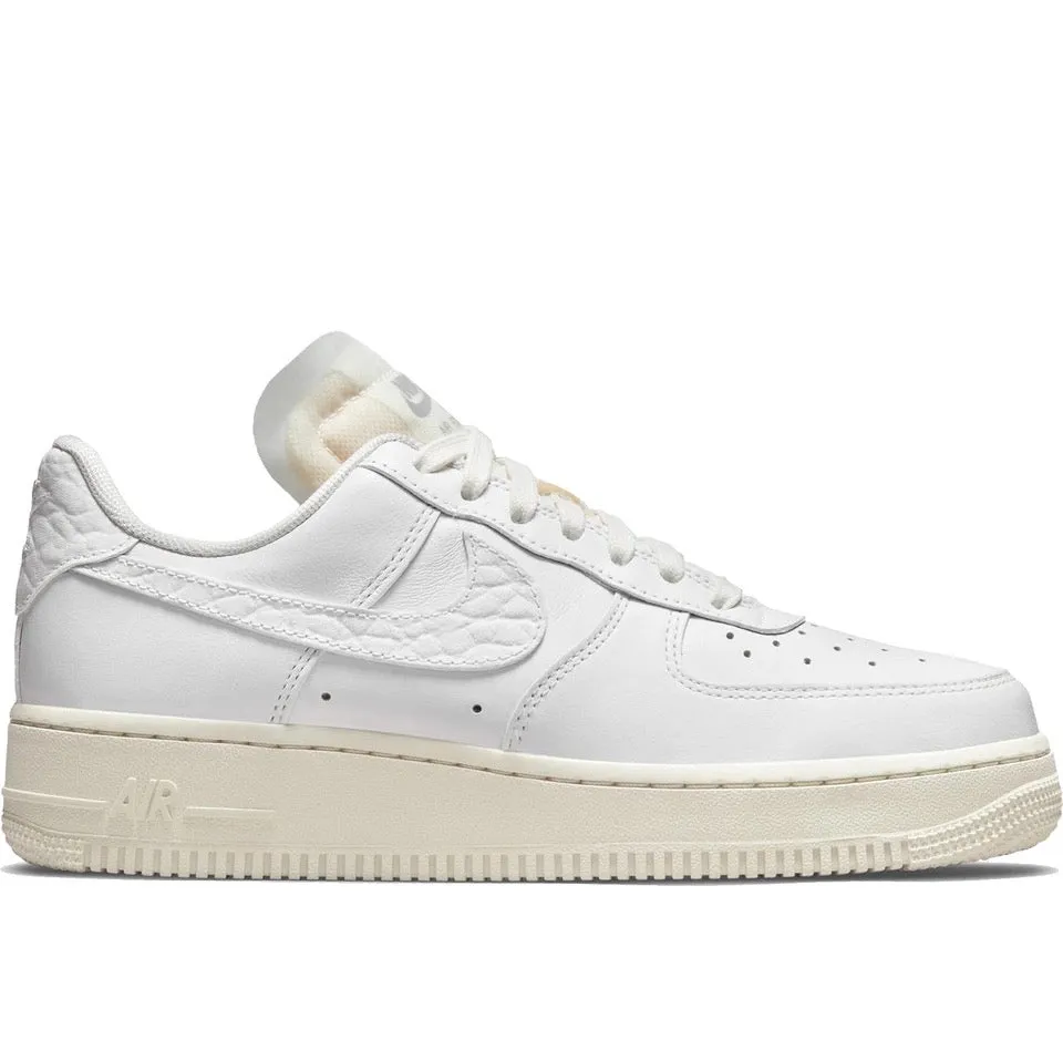 Office Look Clean Cut Nike Air Force 1 Low Prm Jewels White