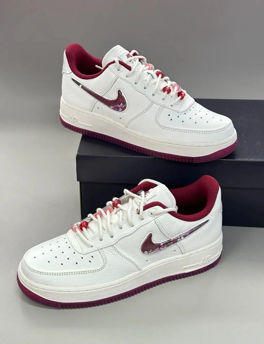 Nike Air Force 1 Low Valentine??s Day White Red Pink Farm Jog Retro Tone
