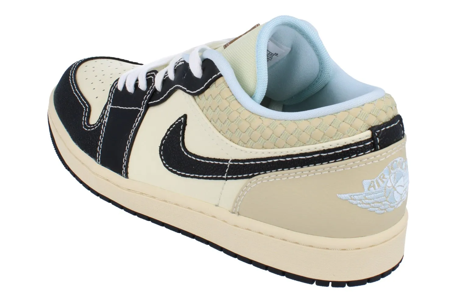 running in a stone bridge area shoes Nike Air Jordan 1 Low SE Mens Trainers Hq3437  101