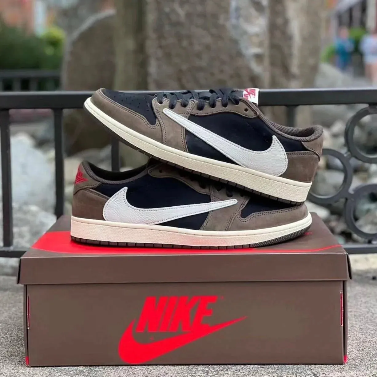 SoftSole Nike Air Jordan 1 Low Travis Scott