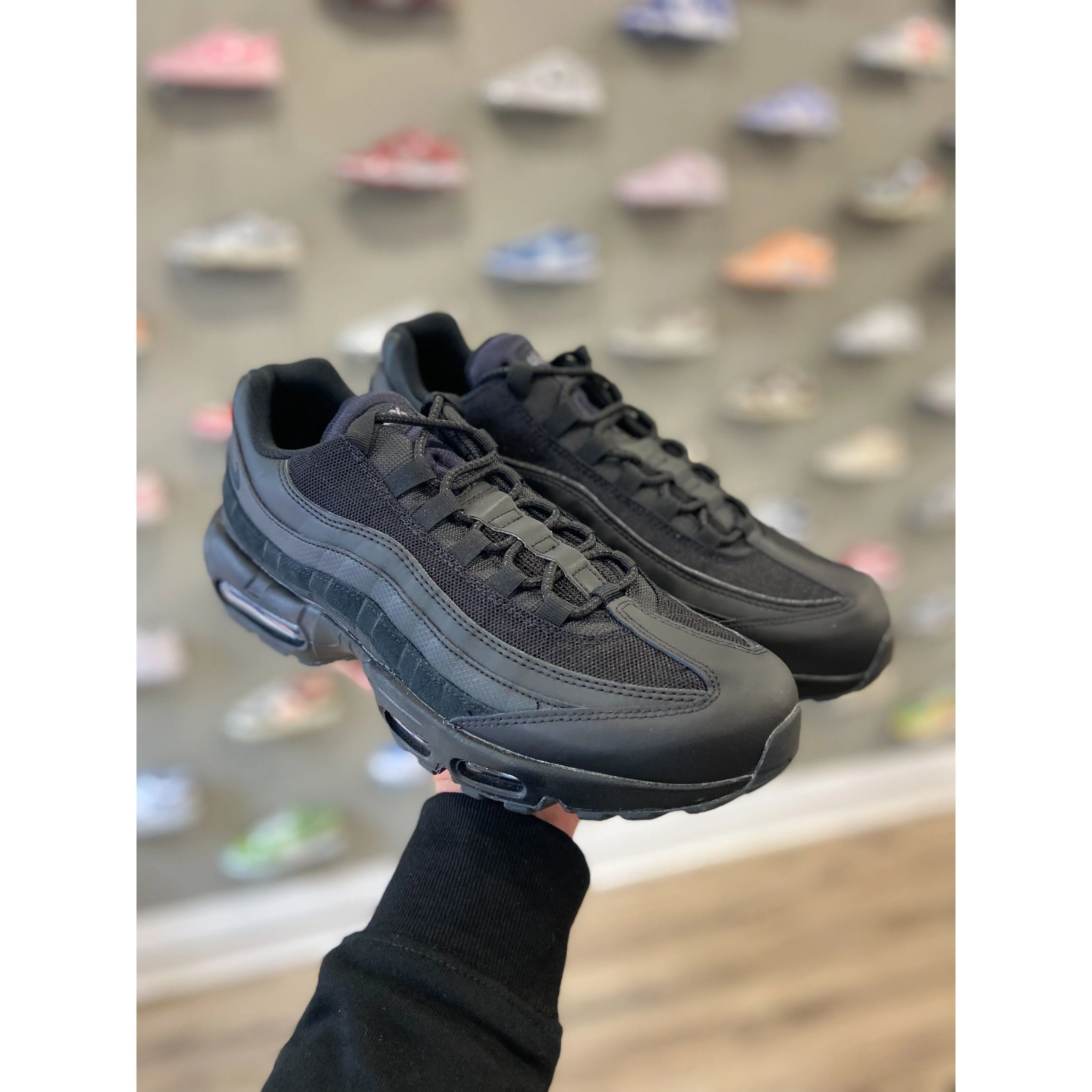 Nike Air Max 95 Essential Triple Black (2020/2023) Supportive Heel