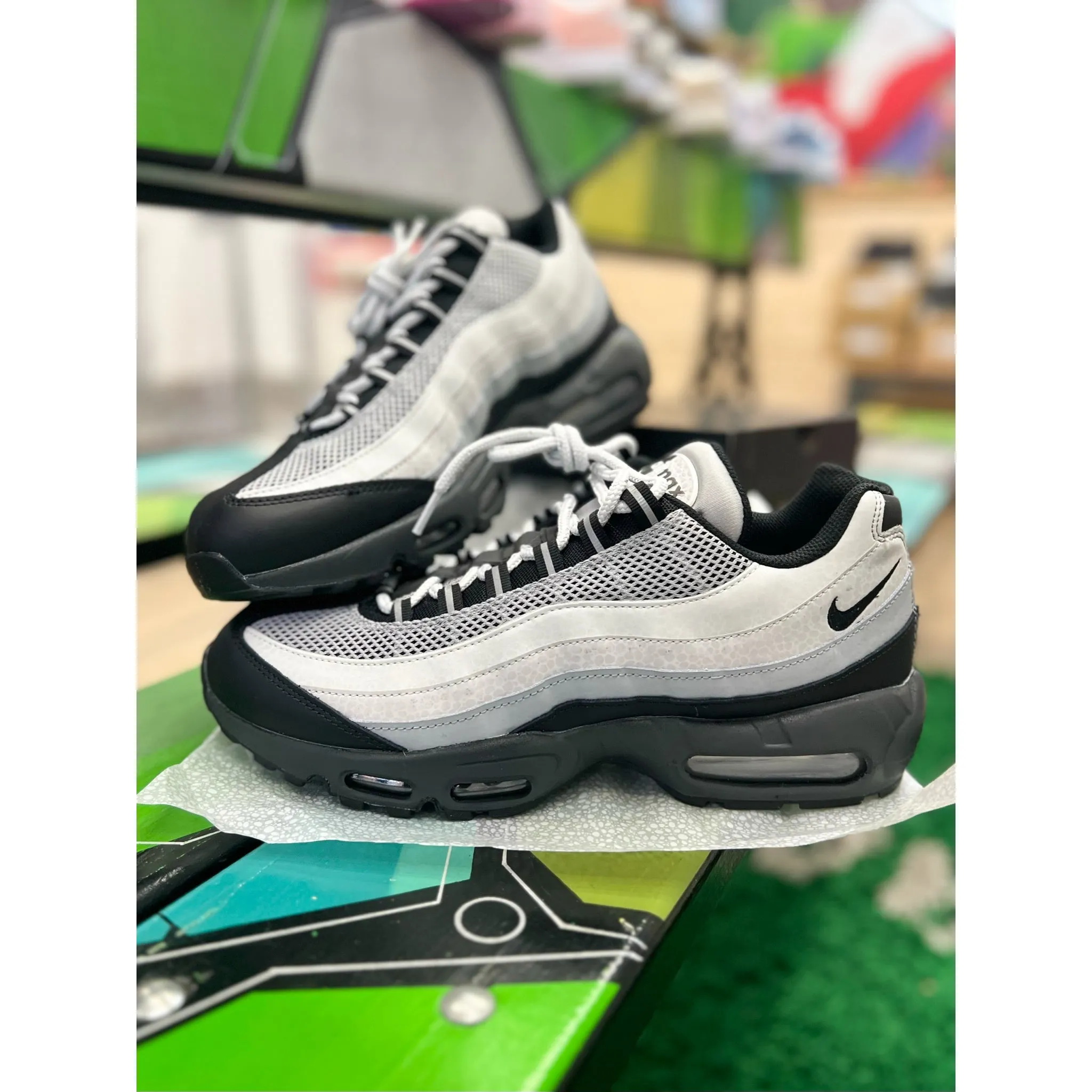 Hyper Responsive Bounce Pro Comfort Nike Air Max 95 LX Reflective Safari (W)