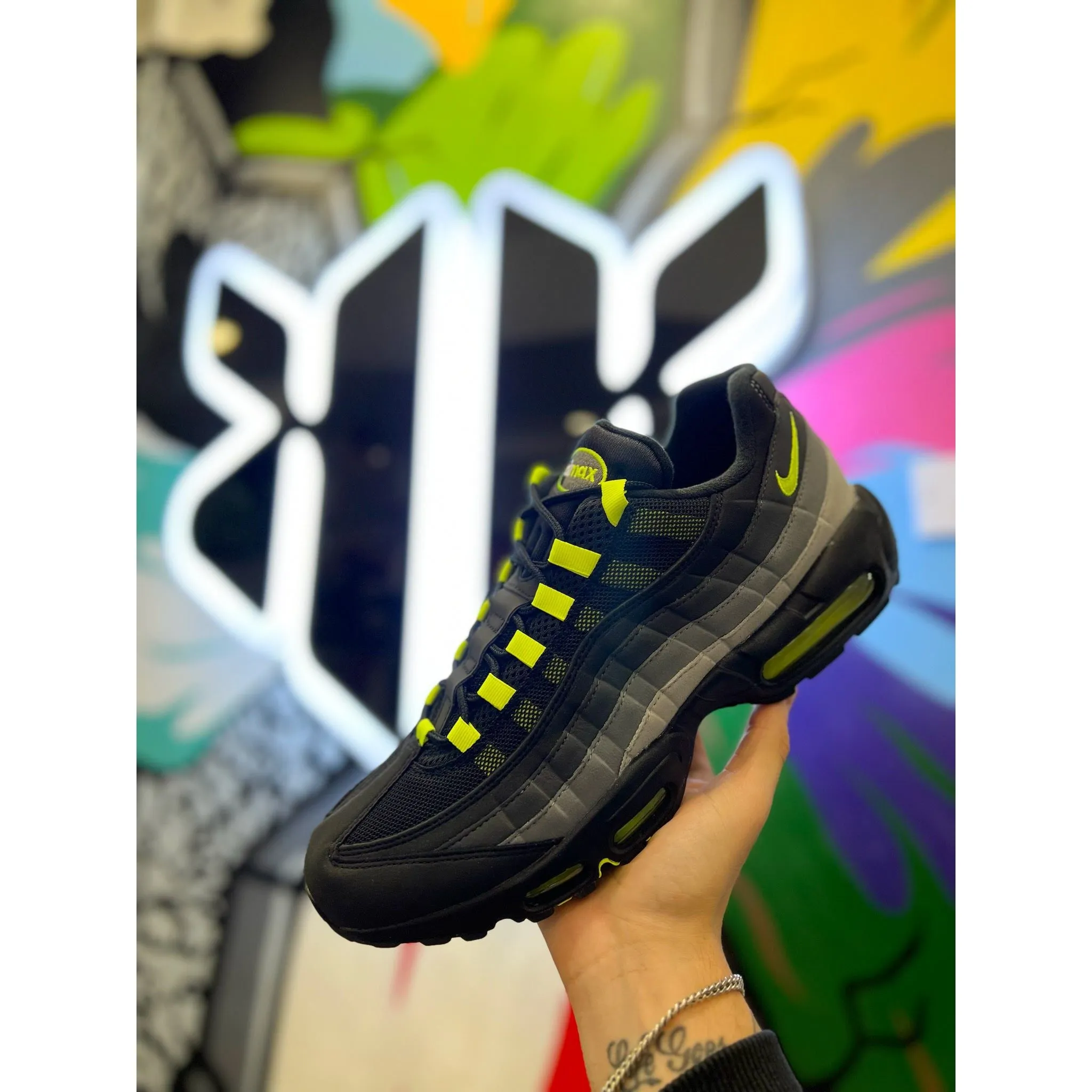 Nike Air Max 95 Reverse Neon Pro Agility Seamless construction
