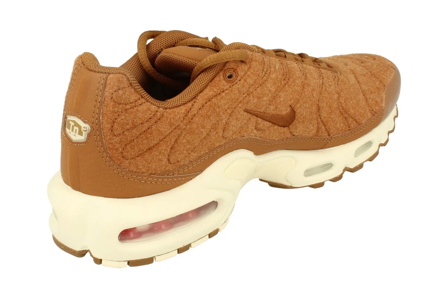 Nike Air Max Plus Quilted Mens 806262 200 running in the cold