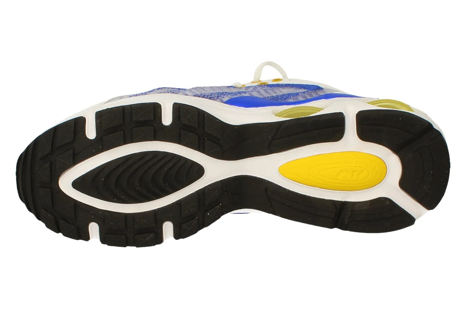 running in a suspension bridge area shoes Nike Air Max Tw Mens Dq3984 100