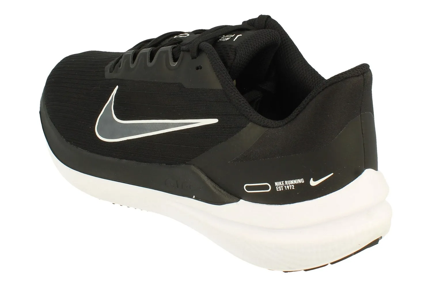Nike Air Winflo 9 Mens DD6203 001 running on grass proprioception - enhancing shoes