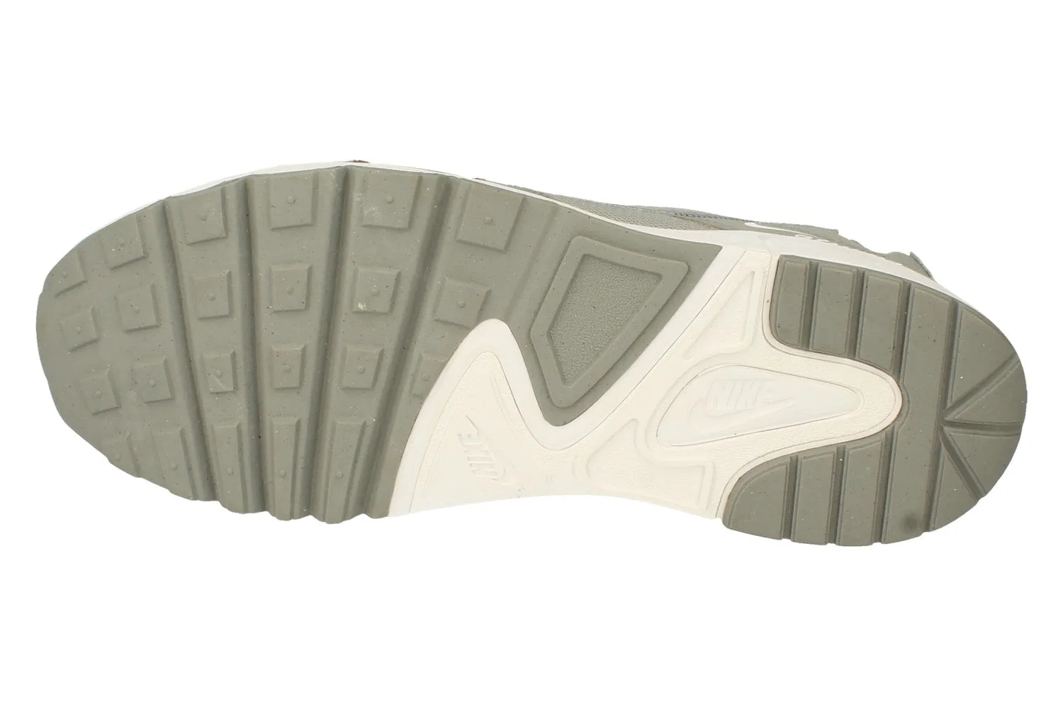 Nike Atsuma Mens Trainers CD5461 007 Smooth surface traction Tremendous support