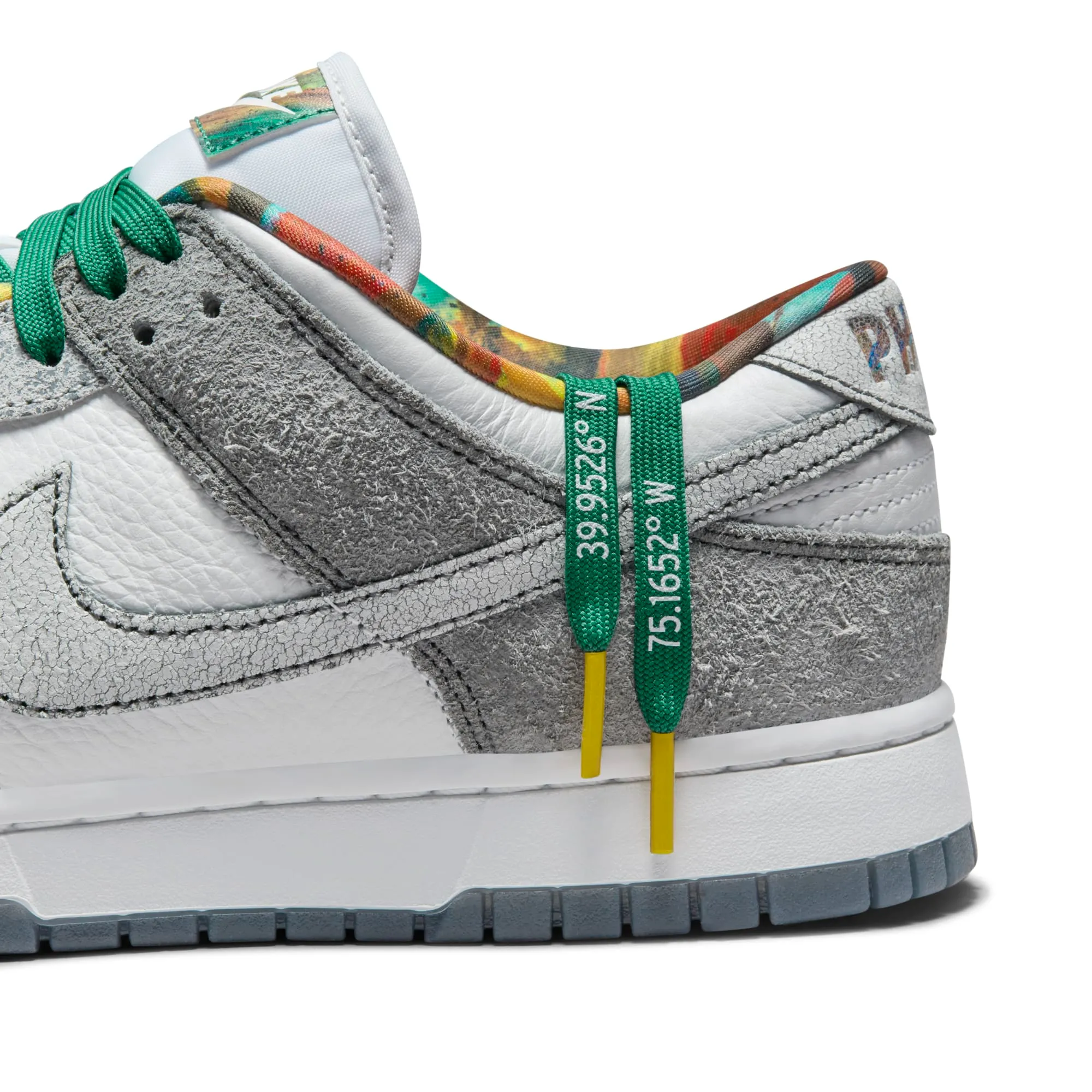 High Traction Design Statement Piece Nike Dunk Low "Philly"